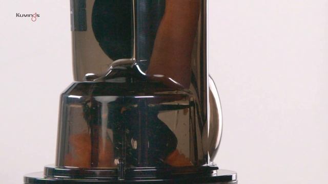 Optimized for carrot & celery!?? Kuvings NEW Whole Slow Juicer REVO830✨ смотреть онлайн