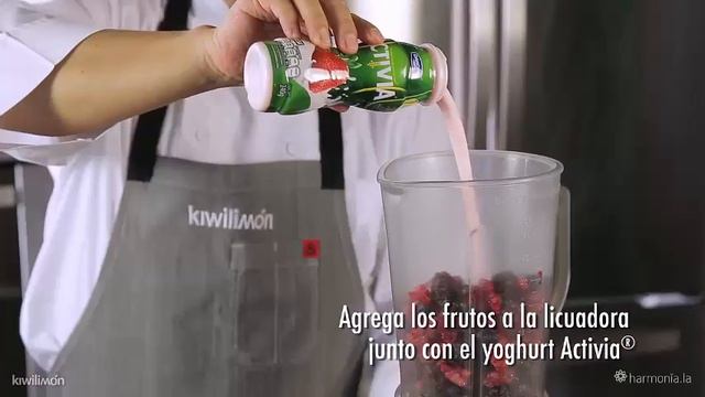 Helado de Yoghurt con Frutos del Bosque | Cómo hacer helado light смотреть онлайн