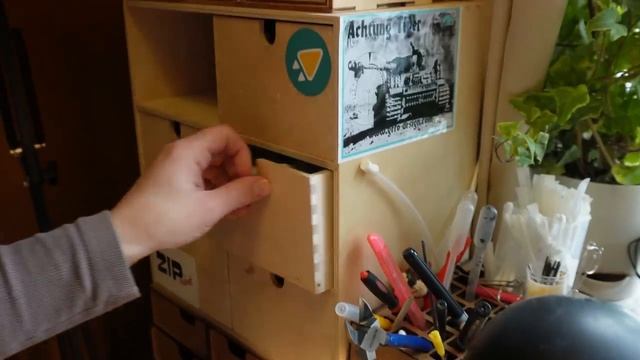 Мастерская девушки моделиста. 300 моделей в маленькой комнате! смотреть онлайн