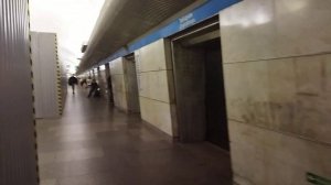 Станция метро Звездная