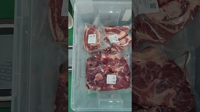 РАЗДЕЛКА СОЗРЕВШЕГО МЯСА. 21 день созревания туши. Ооо Дик Калужская область. #дикфарм #dikfarm смотреть онлайн