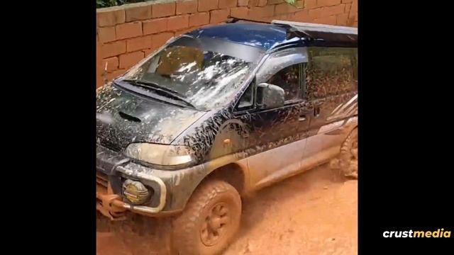 Mitsubishi Delica Review ITS AWESOME! (ENGLISH)