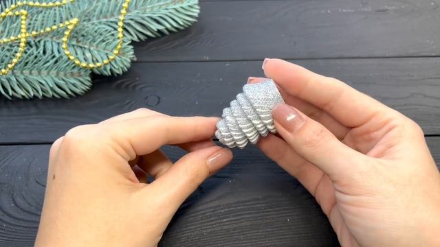 ?7 ИДЕЙ? Новогодние поделки из фоамирана Новогодний декор смотреть онлайн