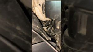 Дует холодным воздухом с пассажирской стороны. Проблема с сервоприводом двухзонного климат-контроля