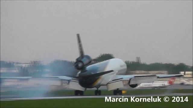 Lotnisko Okecie Warszawa смотреть онлайн