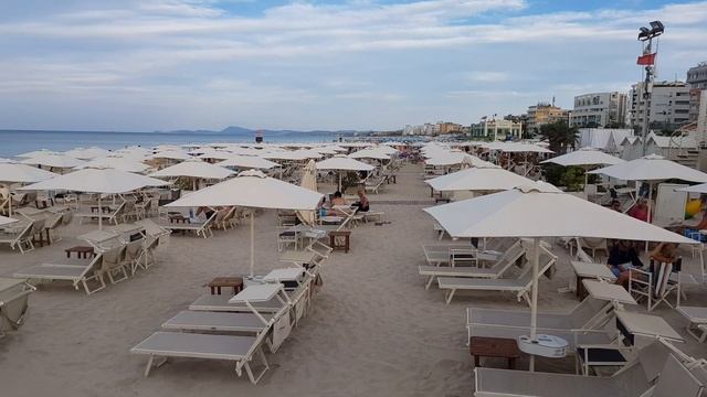 Senigallia- AN - Marche ?? Spiaggia de velluto tra le più belle di l Italia смотреть онлайн
