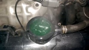 Nissan Primera P11 - замена радиатора, пузырики после прогрева в радиаторе