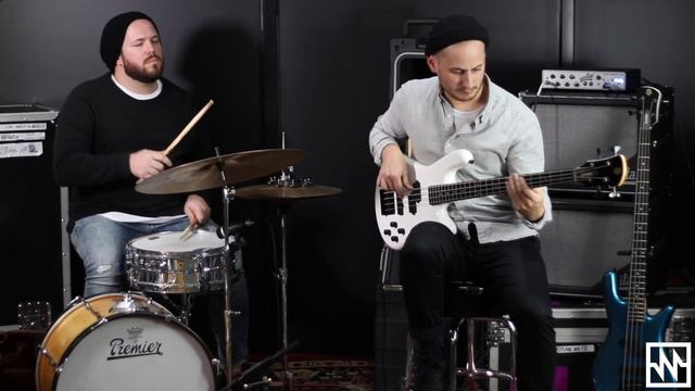 Just Sounds: Spector Performer Basses Land in Australia смотреть онлайн