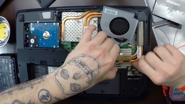 MSI GT70 Ram Install смотреть онлайн