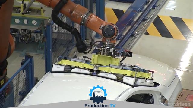 Mercedes New A Production | Mercedes-Benz begins production of the new A-Class in one of five plant смотреть онлайн