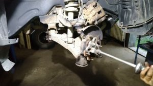 Замена подшипника ступицы мицубиси паджеро / hub bearing replacement mitsubishi