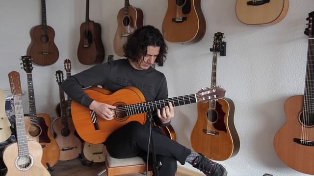 Felix Manzanero flamenco guitar 1995 - wonderful oldstyle flamenco guitar - great sound and feel! смотреть онлайн