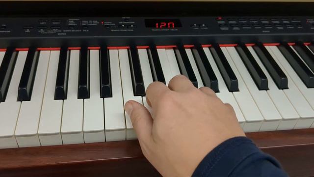 Yamaha Clavinova CLP-340 digital piano and stool in mahogany finish stock number 23280 смотреть онлайн