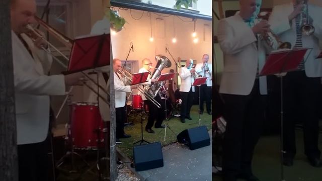 песня "Шаланды, полные кефали" - духовой оркестр смотреть онлайн