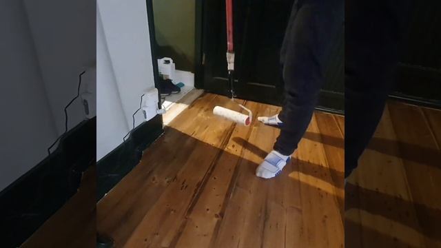 How To Apply Wood Floor Varnish #woodfloorng #floor #wood #short