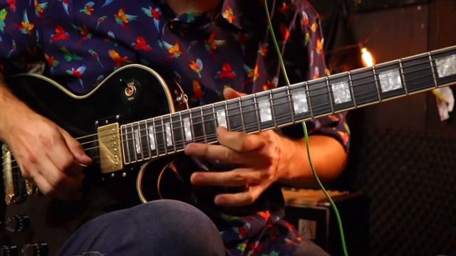 Epiphone Les Paul Custom #epiphone #guitar #guitarriff смотреть онлайн