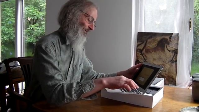 Unboxing for 11" Macbook Air for Kickstarter for Bounce Metronome, Tune Smithy etc on OSX смотреть онлайн
