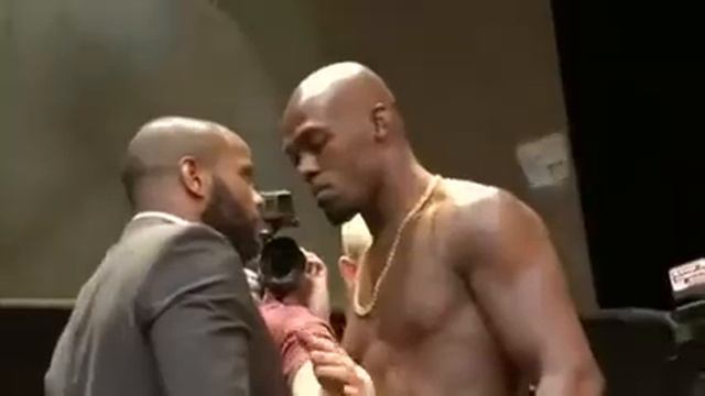 Джон Джонс Даниель Кормье лицом к лицу. Face To Face Daniel Cormier Jon Jones