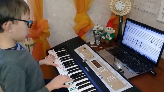 SOFT MOZART Winter Recital 2019-2020 Misha 10 plays Two Hand Jam смотреть онлайн