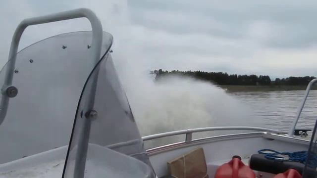 20110430 На гидроциклах по реке Тверце.MOV смотреть онлайн