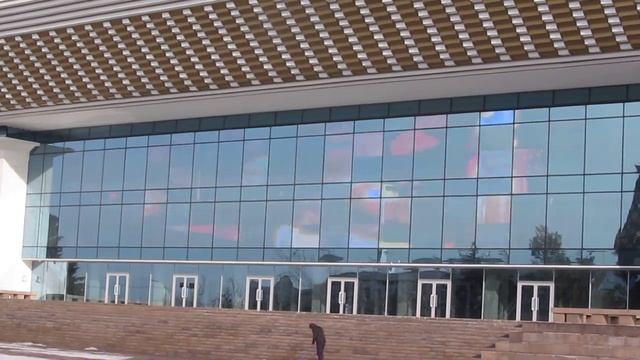 Медиафасад на «Дворце Республики» в Алма-Ате смотреть онлайн