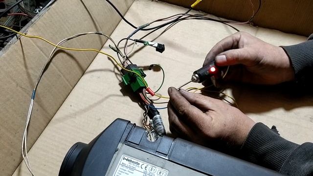 Как прочитать ошибки воздушного автономного отопителя Вебасто АТ2000 с помощью контрольной лампочки смотреть онлайн