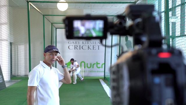 Learn Cricket From Gary Kirsten смотреть онлайн