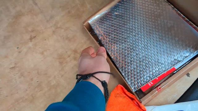 How To Insulate & Sound Deaden A Small Van | VW Caddy Mini Camper Van Conversion смотреть онлайн