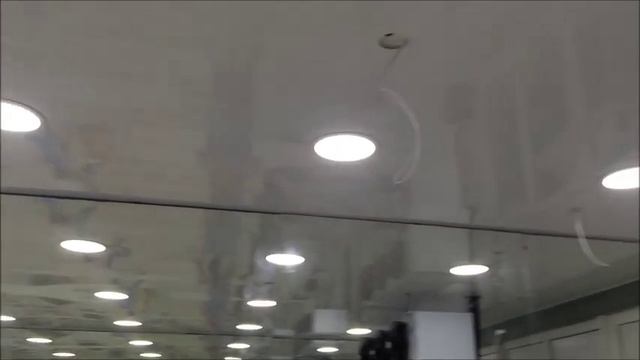 Глянцевый натяжной потолок (цветочный магазин) смотреть онлайн