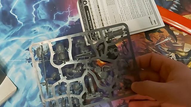 Iron Hands. Iron Father Feirros - анбокс набора Железных Рук для Warhammer 40000 смотреть онлайн