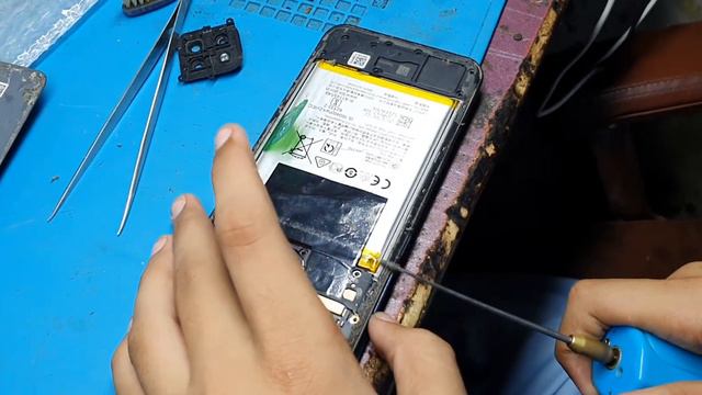 Замена экрана Oppo Destroyed SmartPhone Repair - LCD Screen Replacement[1080p]