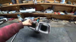 АМГ ВЫХЛОП НА ПРИОРУ. В гаражах делаем вещи.