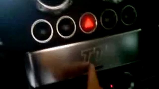Audi TT 1.8 Turbo Quattro engine rumble смотреть онлайн