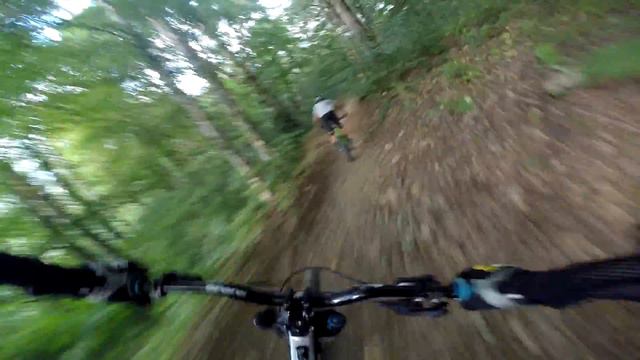 DownHill | Байк Парк Горки | Gorky Bike Park | Чудо на трассе смотреть онлайн