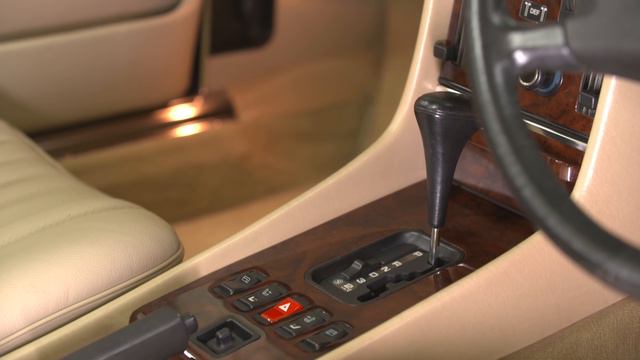 Building a perfect 500SL - The award winning R107 built by The SL Shop смотреть онлайн