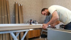 Сборка короба на верстаке