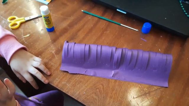 Весенняя поделка.Цветы из бумаги.Как сделать цветы?Быстро,просто и красиво! смотреть онлайн