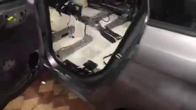 Создание акустического комфорта в салоне Пежо 308, прошло 8 часов, вот что у нас получилось смотреть онлайн