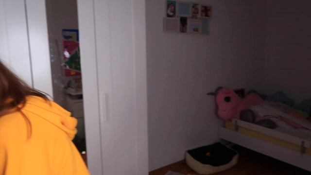 ПОКУПАЕМ Туалетный Столик для МАРГО / ИКЕА / ВПЕРВЫЕ Делаем Ксюше МАКИЯЖ смотреть онлайн