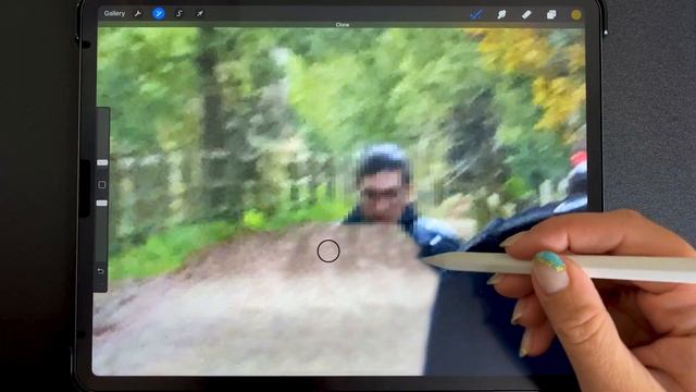 How to Edit Things Out of Photos in Procreate | Procreate Photo Editing | Edit Photos on iPad смотреть онлайн
