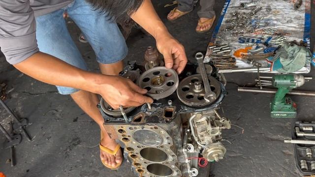 Láp ráp động cơ Nissan QD32 смотреть онлайн