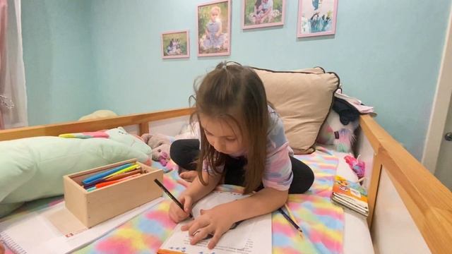 Рисуем вместе с Алисой ❤️ смотреть онлайн