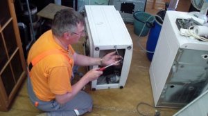 Стиралка со свалки. ATLANT 45У81. Капремонт, полное видео. Часть 3. Сборка. Двигатель, насос, ТЭН.