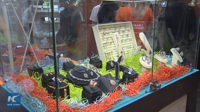 AliExpress opens its first "offline" store in Moscow смотреть онлайн
