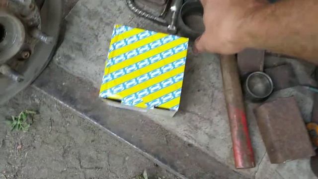 подшипник MAPCO 26591 меняем на SNR/ NTN вскрываем смотрим Греется второй ступичный ДЕЕНЬГИ НА ВЕТЕ