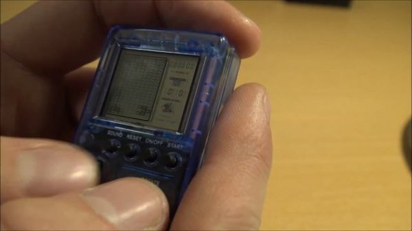 Game Box Mini / Game Boy - BrickGame / Brick Game - Tetris Mini Key Chain Review