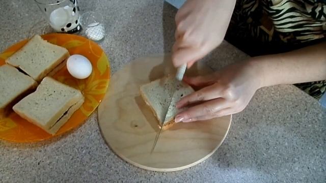 Горячие сэндвичи с шоколадом и бананами. Вкусные сладкие горячие бутерброды, простой рецепт