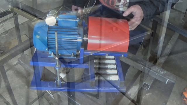 ЗАЧИСТНОЙ станок для ПРОФИЛЬНОЙ трубы///КАК очистить ПРОФИЛЬНУЮ ТРУБУ от РЖАВЧИНЫ/// ХОЛОДНАЯ КОВКА смотреть онлайн