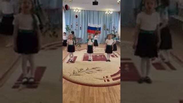 Фестиваль "Февральский ветер". Номинация "О России с любовью", коллектив "Русские березки" ДОУ № 13 смотреть онлайн