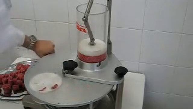 MA05 & MA10_Аппарат для фрикаделек.wmv смотреть онлайн